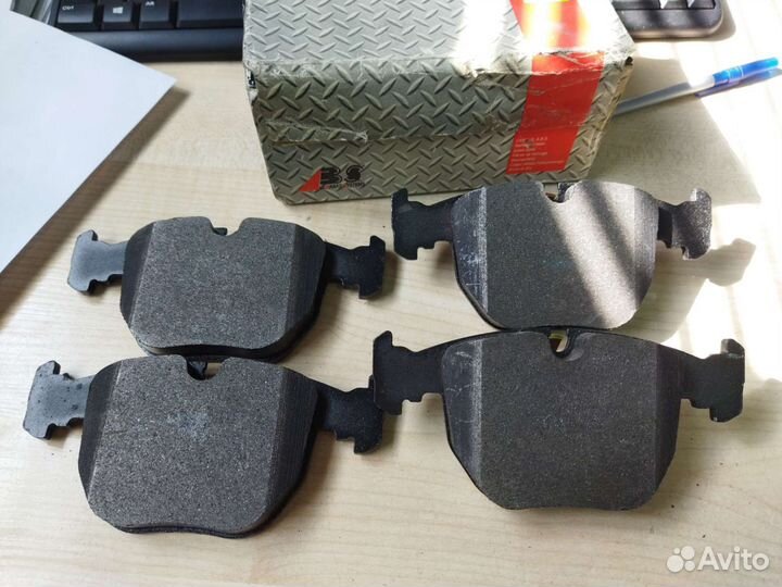 Колодки передние BMW E39 E38 E53 X5
