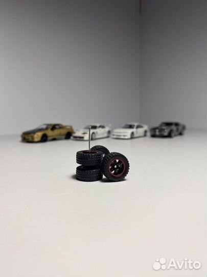 Колёса для машинок хотвилс 1/64