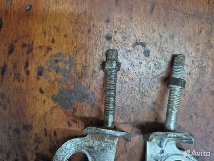 Натяжители цепи на мотоцикл Восход