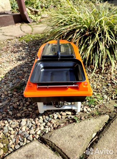 Прикормочный карповый кораблик Ранферри Atom