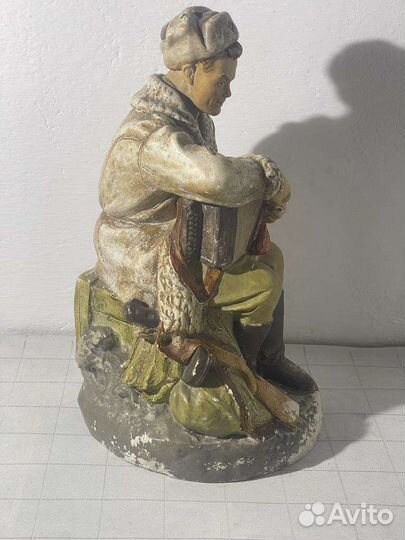 Статуэтка гипсовая