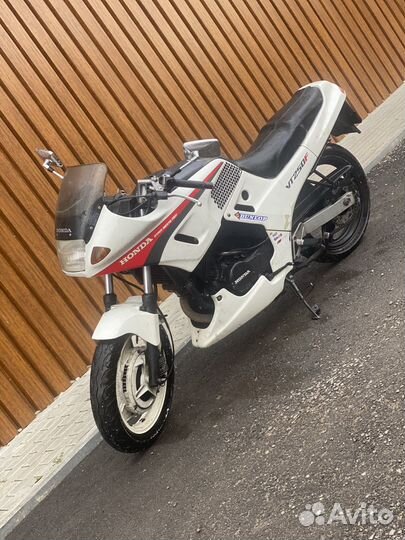 Обмен Honda Vt250F