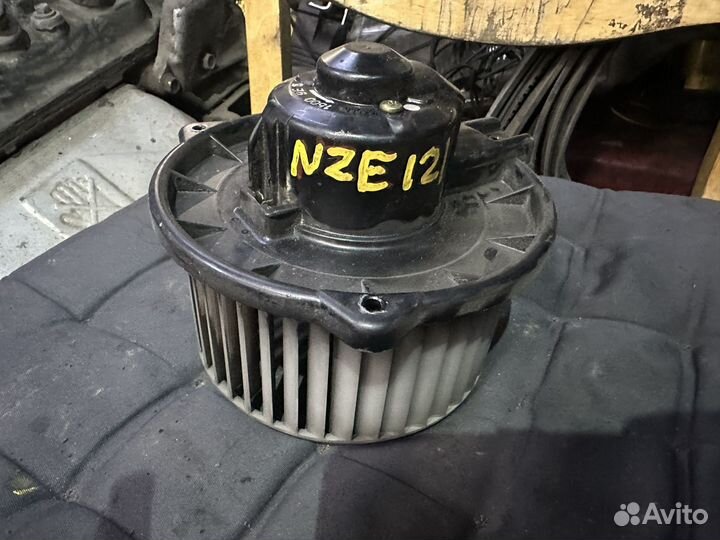 Моторчик печки Toyota corolla e120