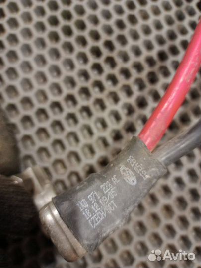 Клемма плюсовая Volkswagen Passat B7 CDA 1.8 2012