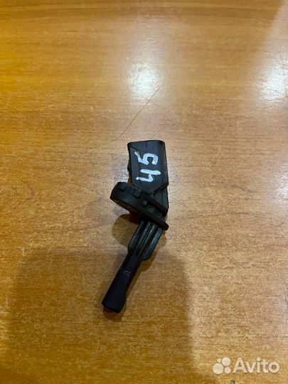 Датчик abs левый Volkswagen Passat B6