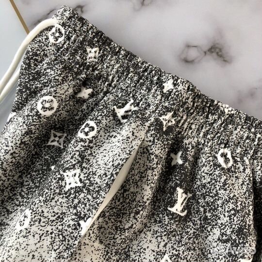 Шорты Louis Vuitton - Оригинальное качество