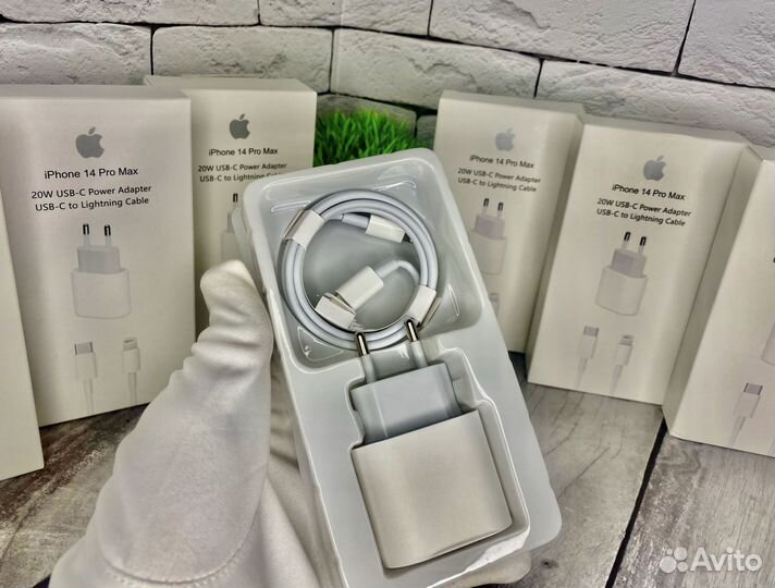 Зарядка на iPhone 20w