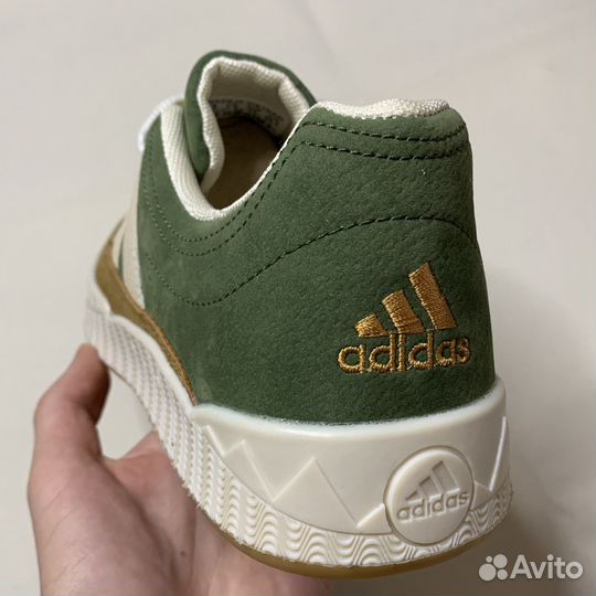 Кроссовки adidas human made