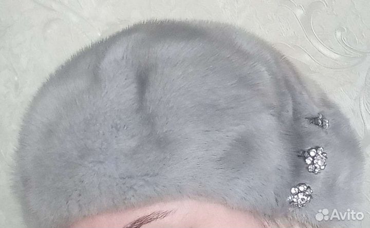 Берет норковый, с голубым отливом