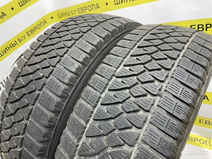 Bridgestone Blizzak W810 205/65 R16C 100R