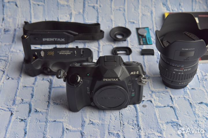 Pentax MZ-S + 24-90 + бат.блок BG-10 комплект