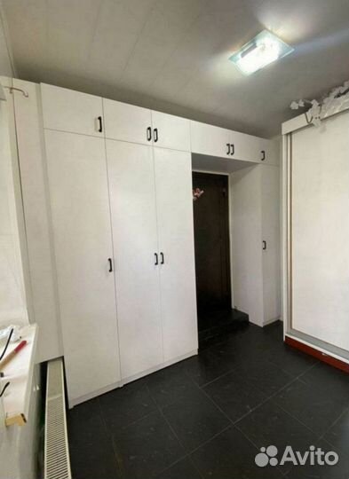 Шкаф распашной 2 х створчатый