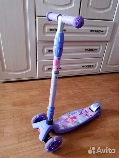 Самокат детский трехколесный