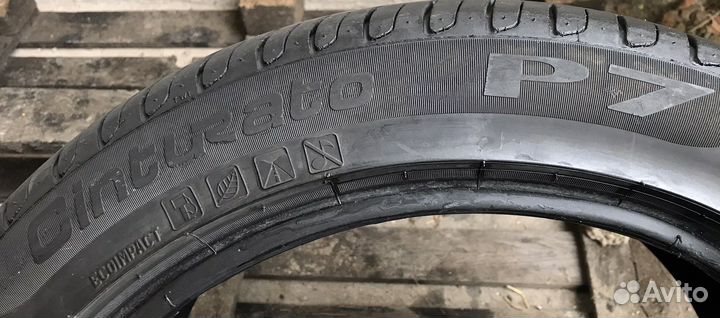 Pirelli Cinturato P7 235/45 R17 94W