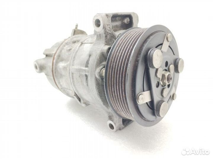 Компрессор кондиционера Infiniti Q50 V37 3.7 2013