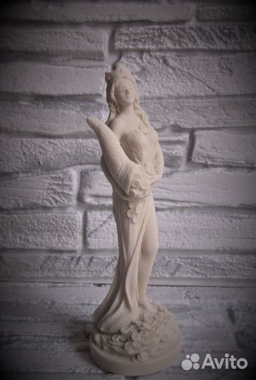 Статуэтка Фортуна из камня Богиня удачи