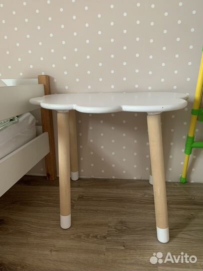 Детский стол и стул