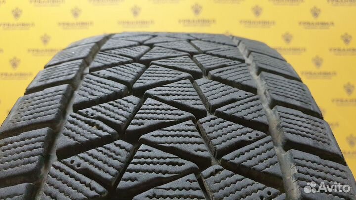 Bridgestone Blizzak DM-V2 245/65 R17