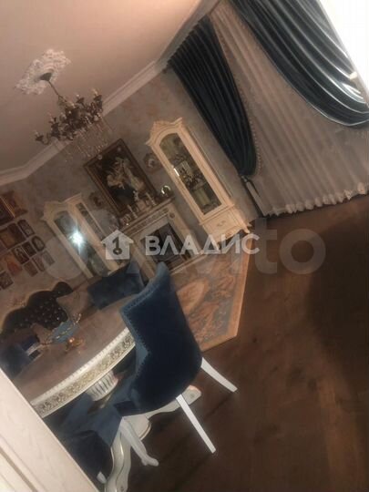 2-к. квартира, 52 м², 1/9 эт.