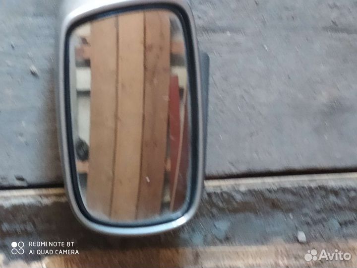 Зеркало боковое Toyota Vitz левое