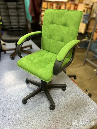 Компьютерное кресло