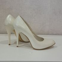 обувь зимняя женская 38 размер. современная женская зимняя обувь. ботинки женские 37 размер зима. ботинки женские с ремешками и молнией. турецкие женские ботинки кожаные зимние.