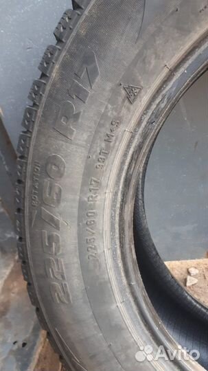 Pirelli Formula Ice 225/60 R17