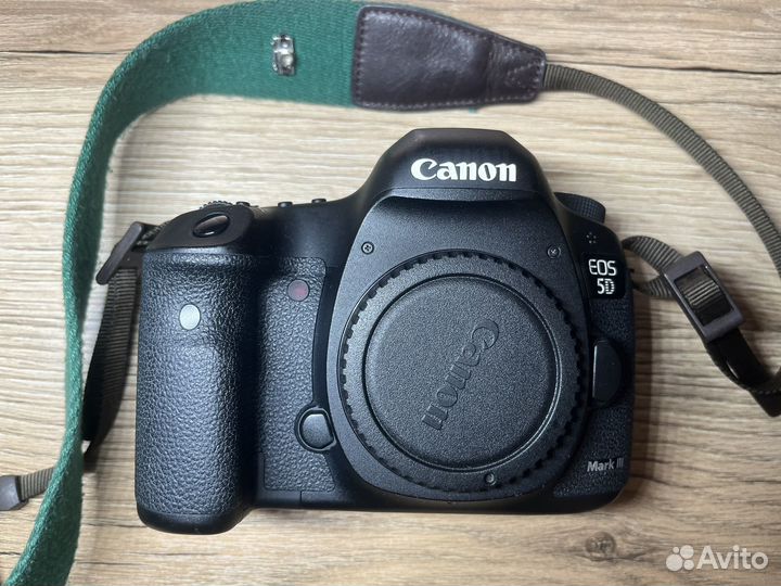 Фотоаппарат Canon 5D mark iii