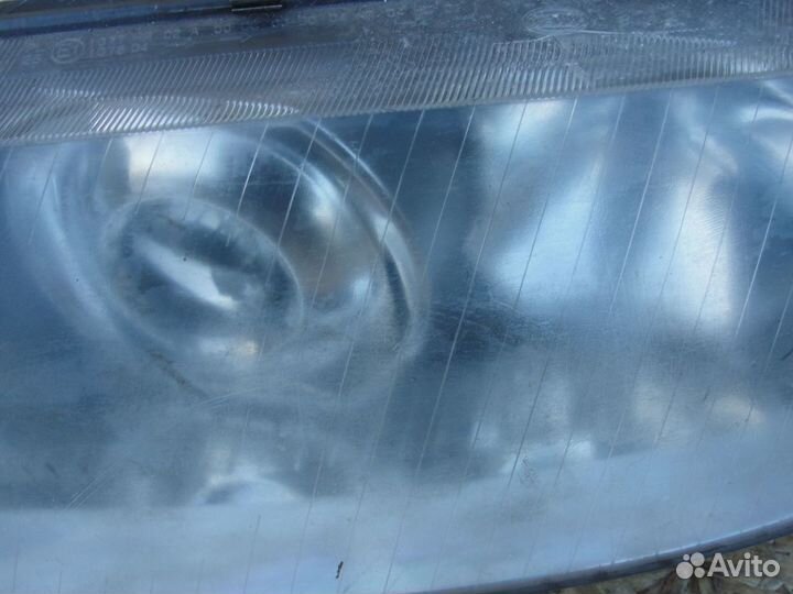 Фара левая ксенон Audi A3 8L