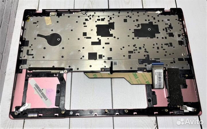 Топкейсы с клавиатурой для ноутбуков MSI (8)