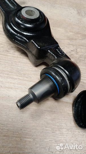 Рычаг передний нижний audi A4/VW passat 1.6-2.8