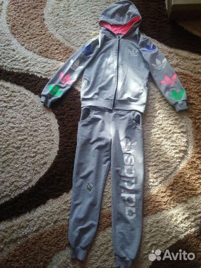 Спортивный костюм для девочки 7-8 лет