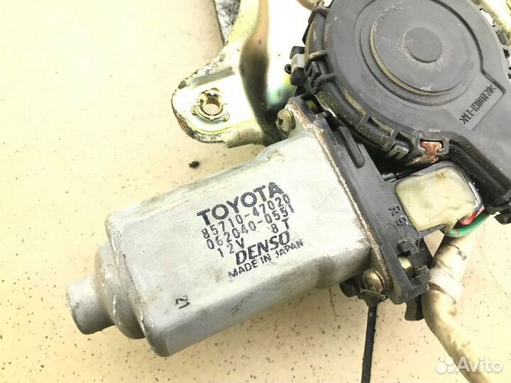 Стеклоподъемник электрический передний правый