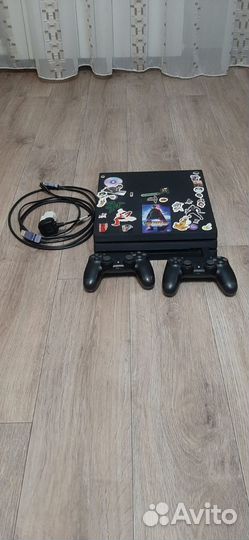 Ps4 pro два джойстика и Vr полный комплект