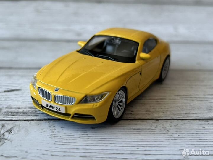 Модель автомобиля bmw z4 машинка бмв