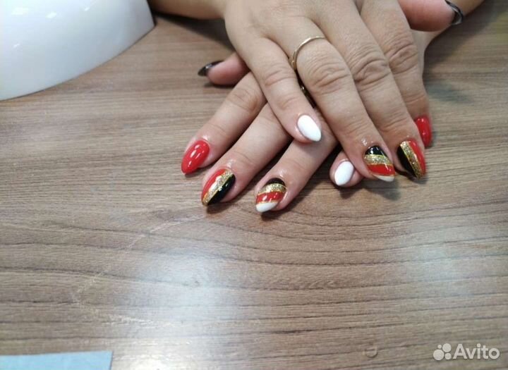 Мастер маникюра