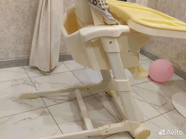 Стульчик для кормления Esspero Melissa - Pea