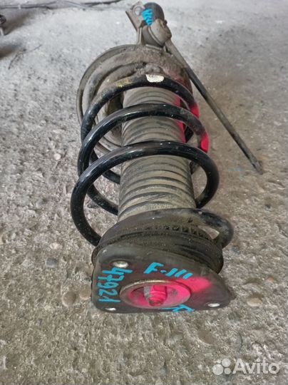 Амортизатор передний правый Ford Focus 3