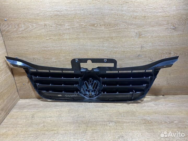 Решетка радиатора VW Touran 2003-2006 Арт. 130239