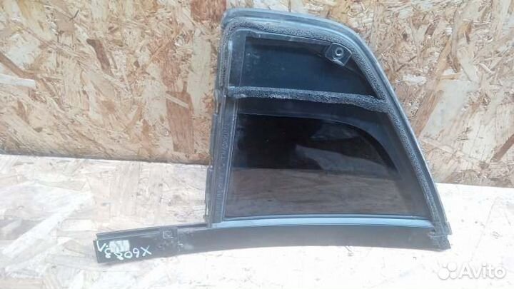 Стекло двери (форточка) заднее левое Ford Mondeo 3