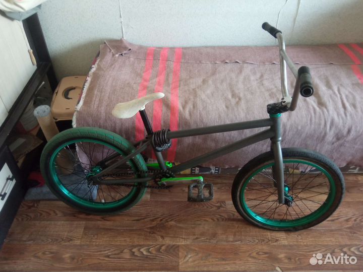 Трюковой велосипед bmx