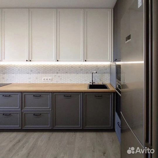 Кухонный гарнитур, кухня классическая до потолка