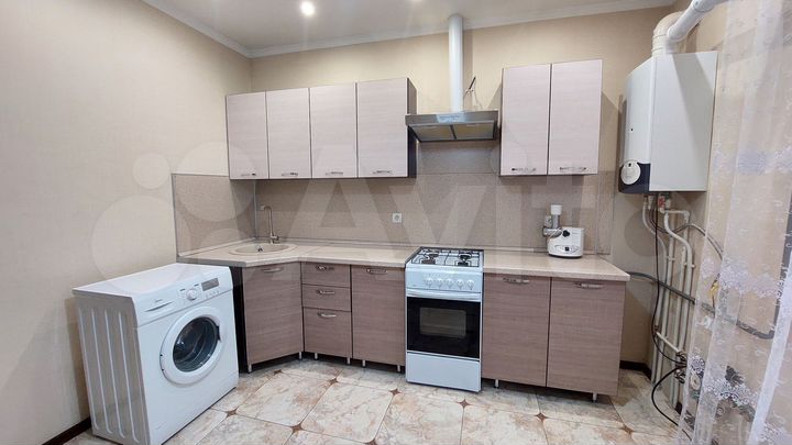 2-к. квартира, 55 м², 1/12 эт.