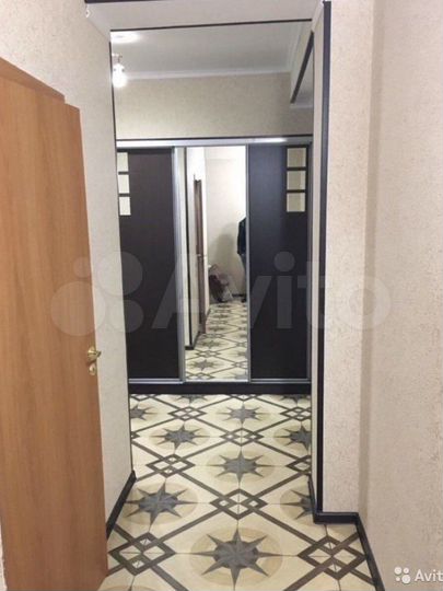 2-к. квартира, 63 м², 9/9 эт.