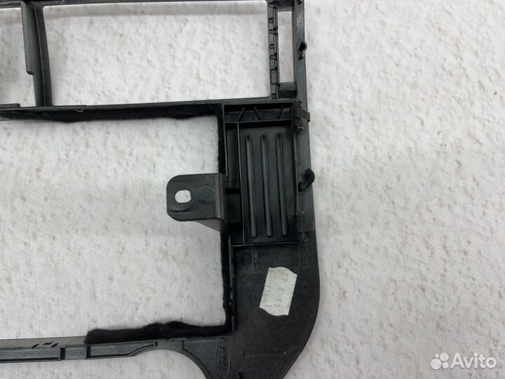 Рамка магнитолы для ford kuga 1