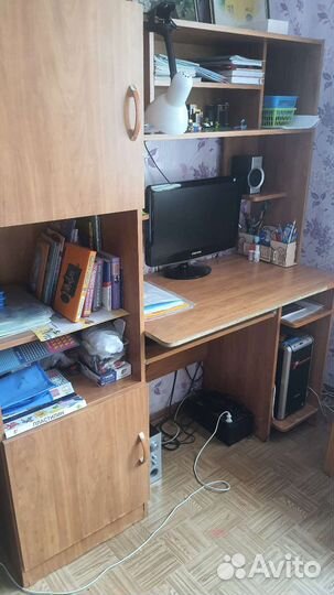 Компьютерный стол