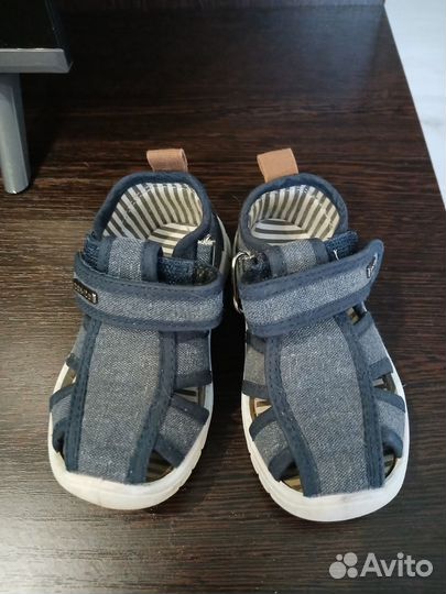 Сандалии детские размер 22