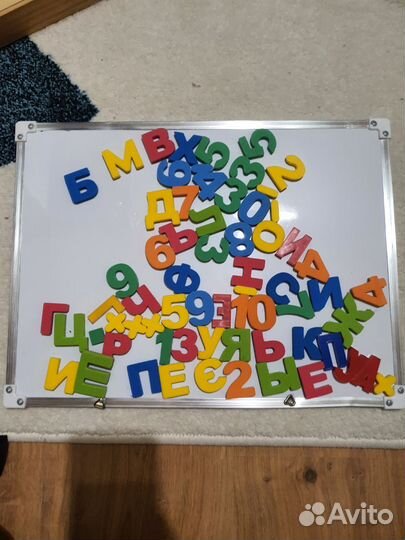 Магнитная доска с буквами и цифрами
