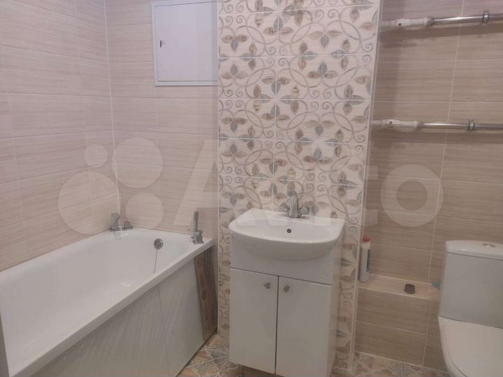 2-к. квартира, 70 м², 4/17 эт.