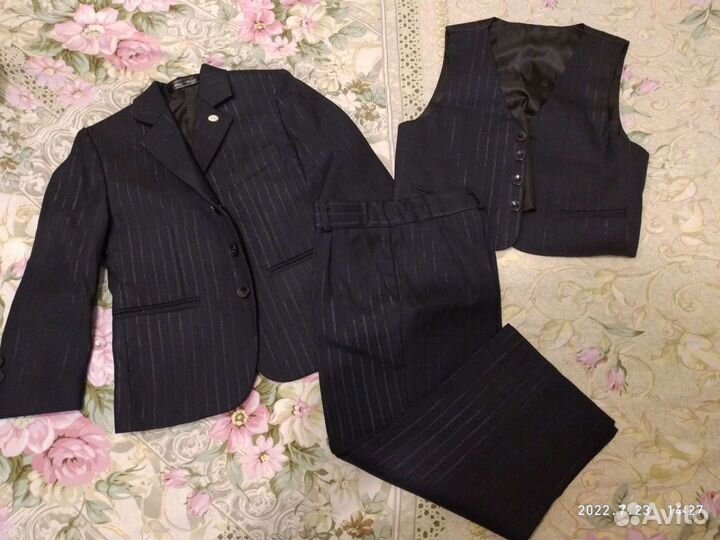 Костюм - тройка